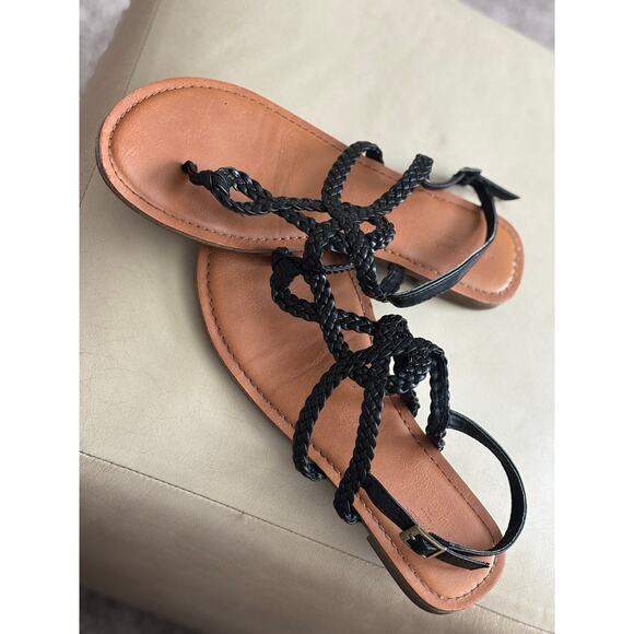 Universal Thread size 8.5 - Criss-Cross Braided Sandals - Picture 2 of 6